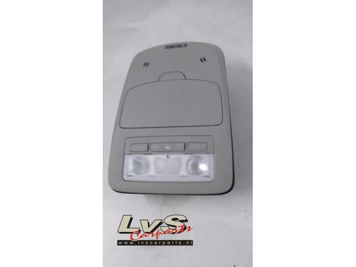 Opel Zafira Eclairage intérieur avant