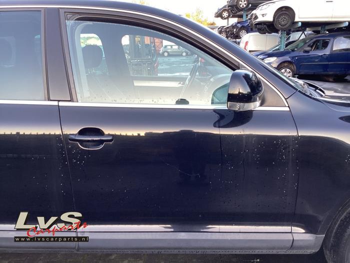 Volkswagen Touareg Front door 4-door, right