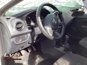 Gebruikte Airbag set + dashboard Dacia Sandero II 1.0 TCe 100 12V Prijs € 750,00 Margeregeling aangeboden door LvS Carparts
