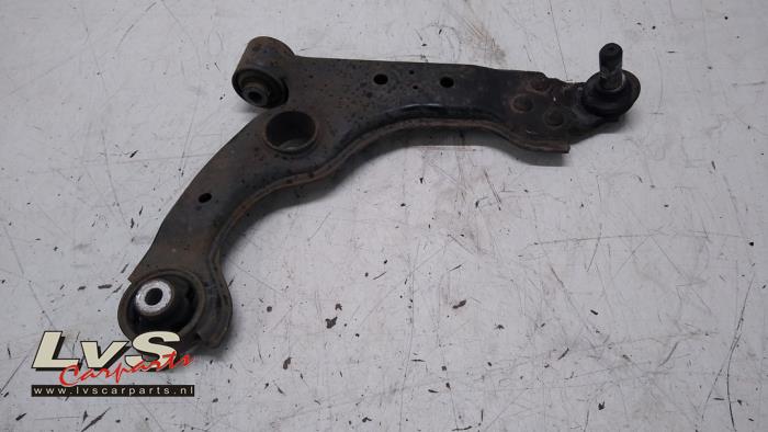 Alfa Romeo Giulietta Front wishbone, right