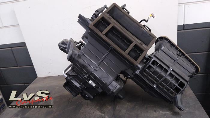 Hyundai IX20 Boîtier chauffage