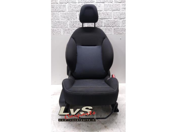 Peugeot 208 Siège droit