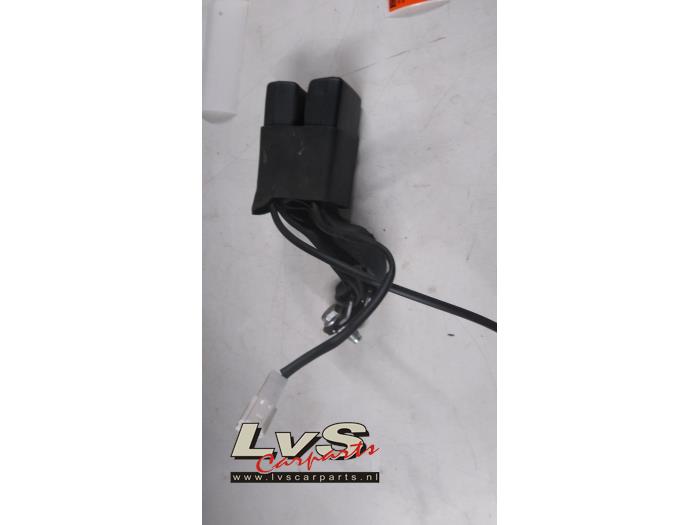 Nissan Qashqai Insertion ceinture de sécurité arrière centre