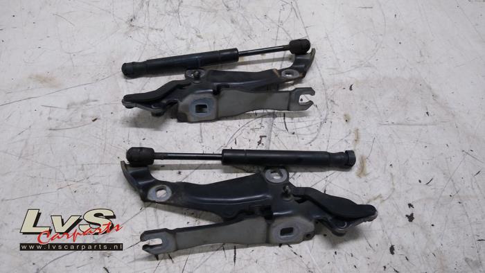 Mini Cooper Bonnet Hinge