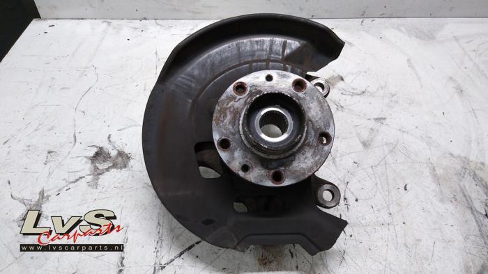 Nissan Qashqai Achsschenkel rechts vorne