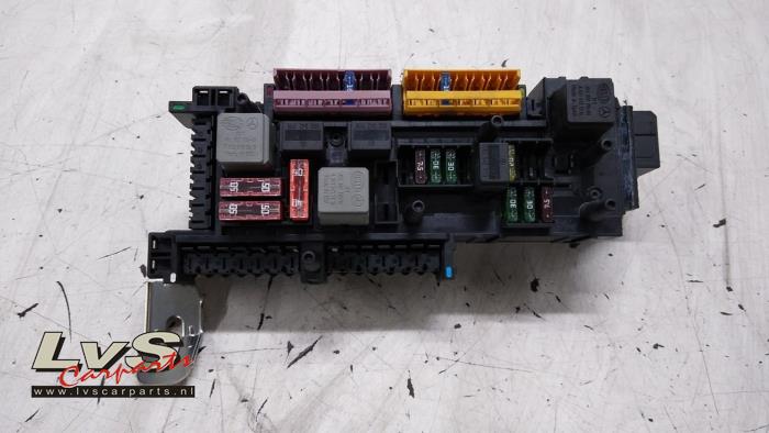 Mercedes C-Klasse Zekeringkast