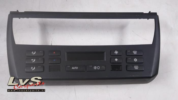 BMW X3 Air conditioning control panel