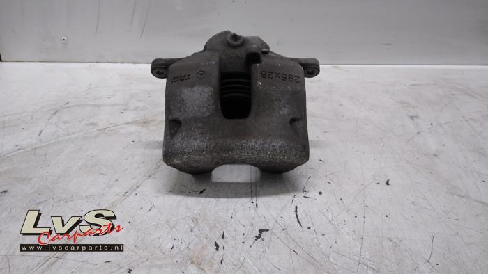 Mercedes C-Klasse Remklauw (Tang) links-voor