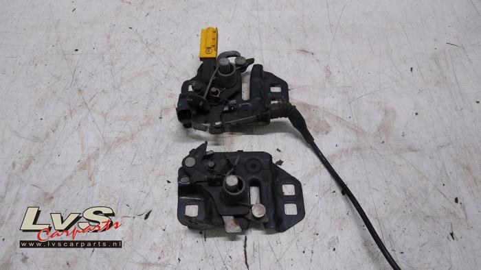 Ford Mondeo Mécanique de verrouillage capot