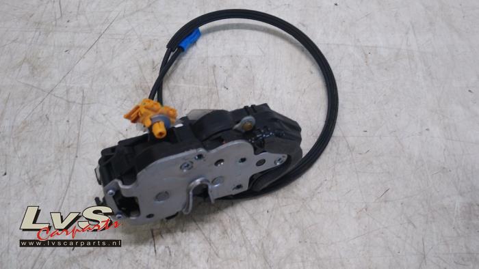 Opel Adam Deurslot Mechaniek 2Deurs links