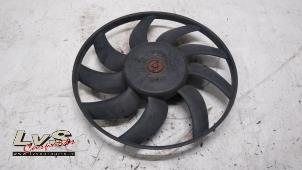 Gebruikte Koelvin Audi A5 (8T3) 2.7 TDI V6 24V Prijs € 40,00 Margeregeling aangeboden door LvS Carparts