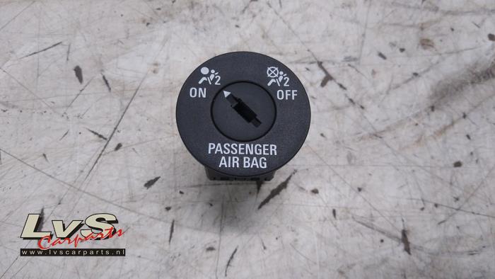 Opel Meriva Verrouillage airbag