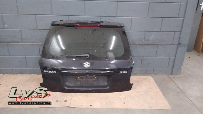 Suzuki SX-4 Tailgate