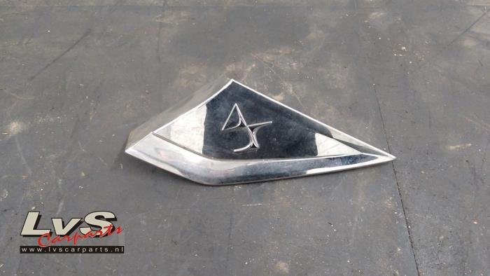 DS Automobiles DS7 Crossback Decorative strip