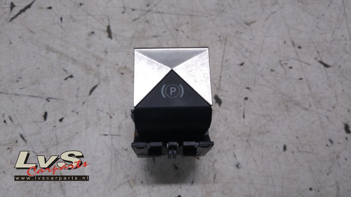 DS Automobiles DS7 Crossback Parking brake switch