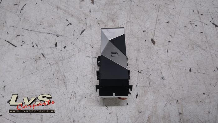 DS Automobiles DS7 Crossback Electric window switch