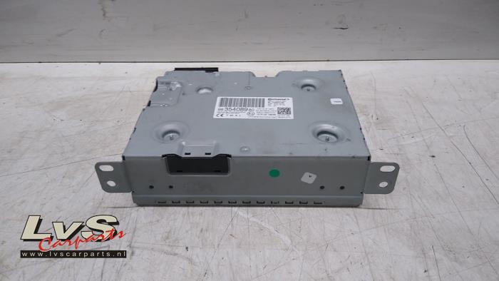 DS Automobiles DS7 Crossback Radio module