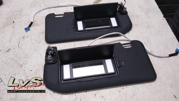 DS Automobiles DS7 Crossback Ensemble pare-soleil