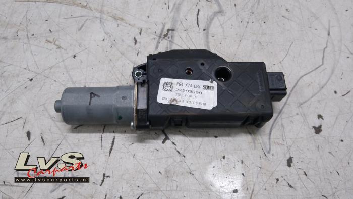 DS Automobiles DS7 Crossback Sunroof motor