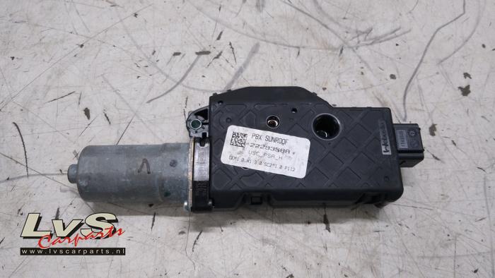 DS Automobiles DS7 Crossback Sunroof motor