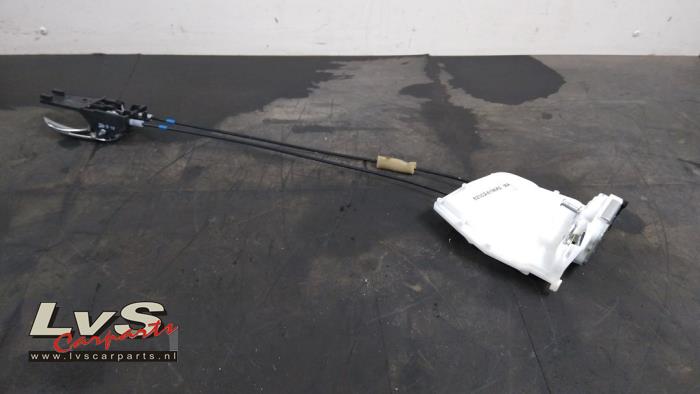 Suzuki SX-4 Deurslot Mechaniek 4Deurs links-achter