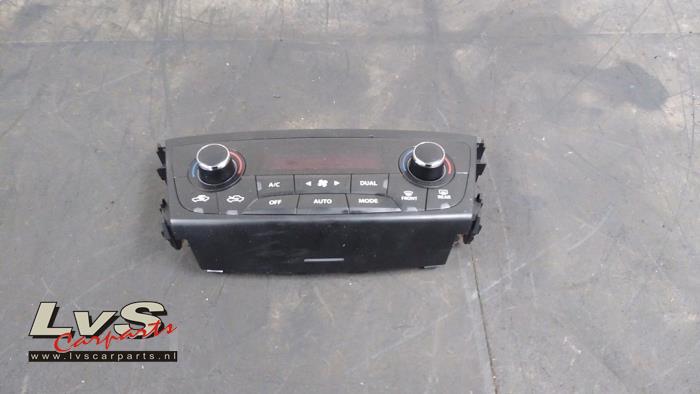 Suzuki SX-4 Air conditioning control panel