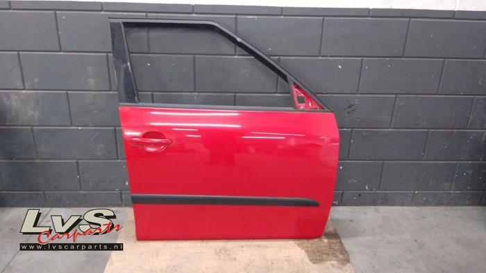 Skoda Fabia Front door 4-door, right