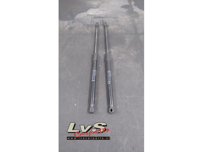 Suzuki SX-4 Kit amortisseur gaz hayon