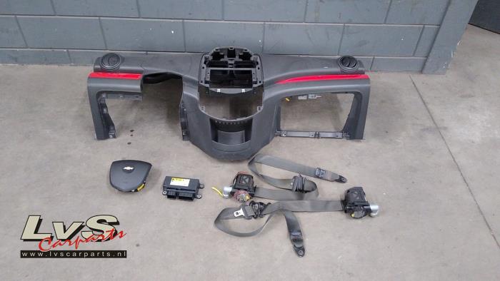 Chevrolet Spark Airbag set + dashboard