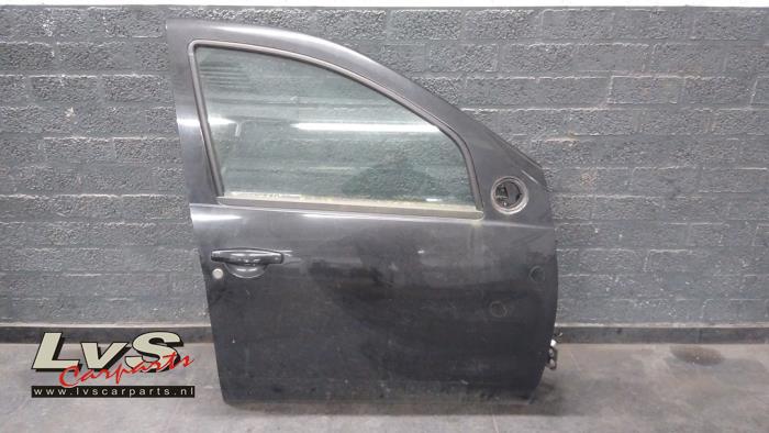 Dacia Duster Front door 4-door, right