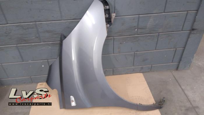 Hyundai H300 Aile avant droite