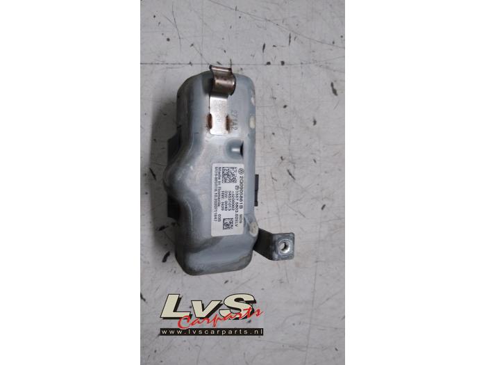 Volkswagen Golf Steering lock