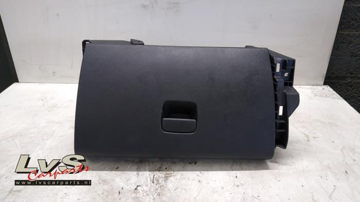 Renault Trafic Glovebox