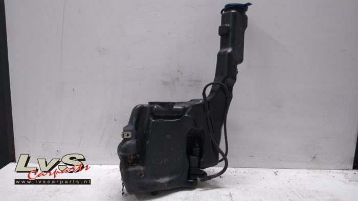Mercedes C-Klasse Front windscreen washer reservoir