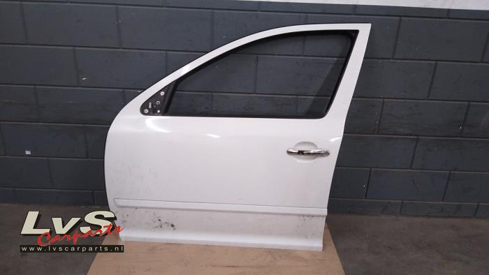 Skoda Octavia Portière 4portes avant gauche