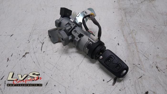 Kia Picanto Serrure de contact + clé