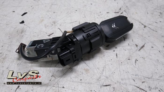 Citroen C4 Cactus Zündschloss+Schlüssel