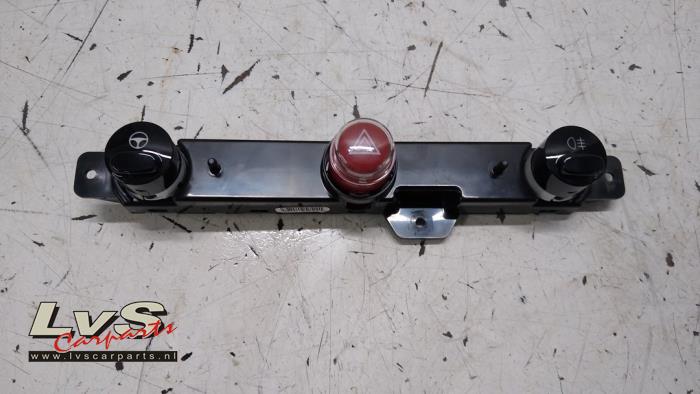 Fiat 500 Panic lighting switch