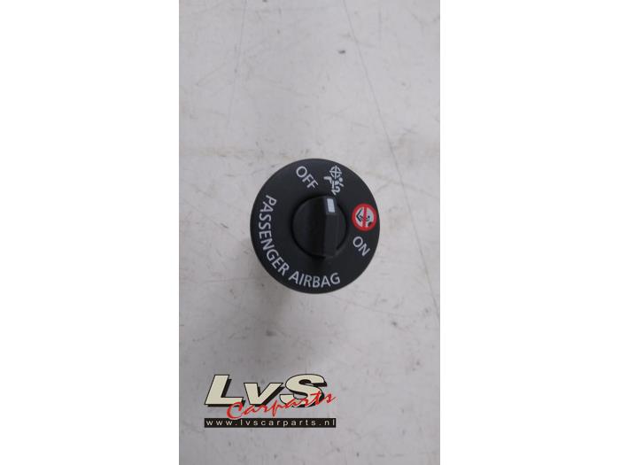 Renault Clio Airbag lock
