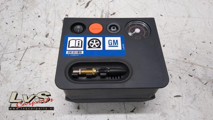 Opel Corsa Pompe pneumatiques