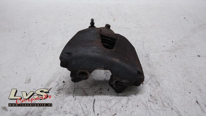 Opel Corsa Etrier de frein (pince) avant droit