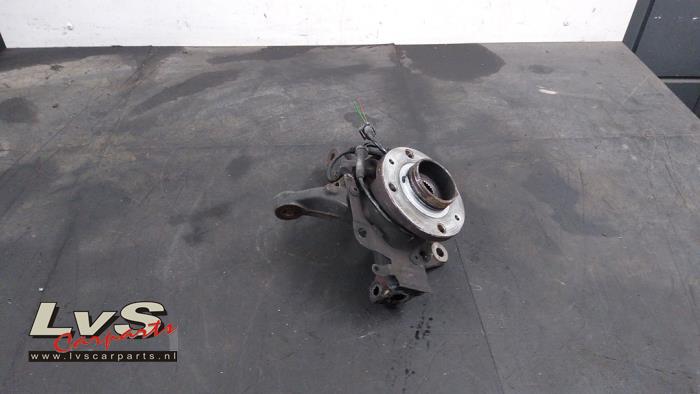 Renault Clio Achsschenkel rechts vorne