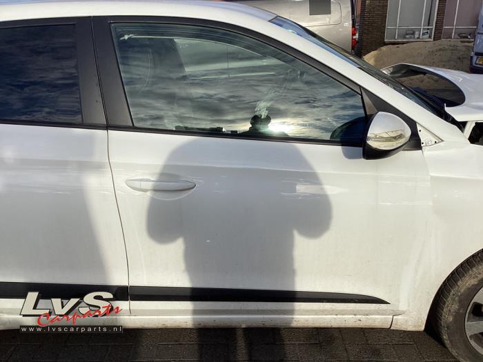 Hyundai I20 Portier 4Deurs rechts-voor