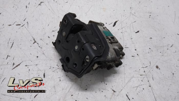 Audi A1 Türschlossmechanik 4-türig rechts vorne