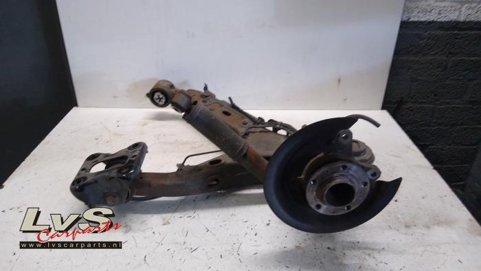 Peugeot Expert Fusee links-achter