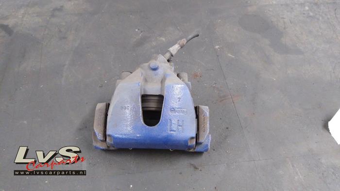 Volvo V40 Remklauw (Tang) links-voor