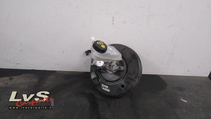 Volvo V40 Brake servo