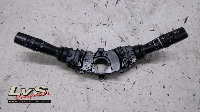 Hyundai IX20 Commutateur combi colonne de direction