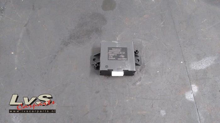 Dacia Sandero PDC Module