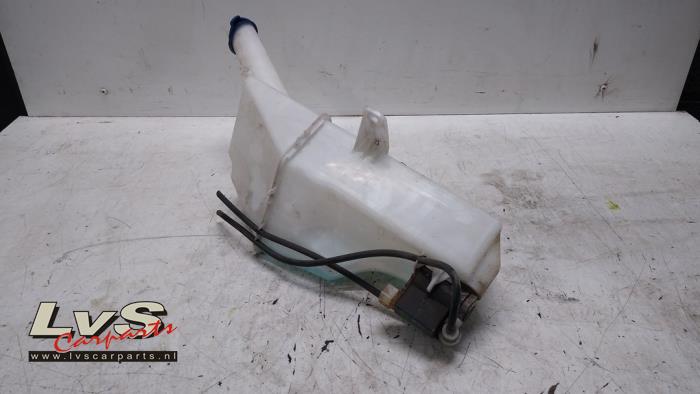 Hyundai IX20 Réservoir lave-glace avant
